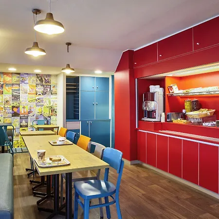 Hotelf1 Paris Denis Universite