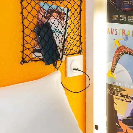 Hotelf1 Paris Denis Universite