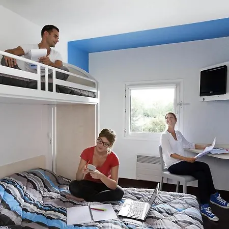 Hotelf1 Paris Denis Universite * Σαιν-Ντενί