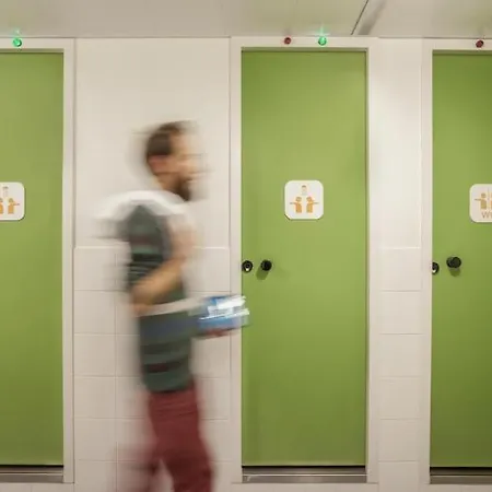 Hotelf1 Paris Denis Universite Σαιν-Ντενί