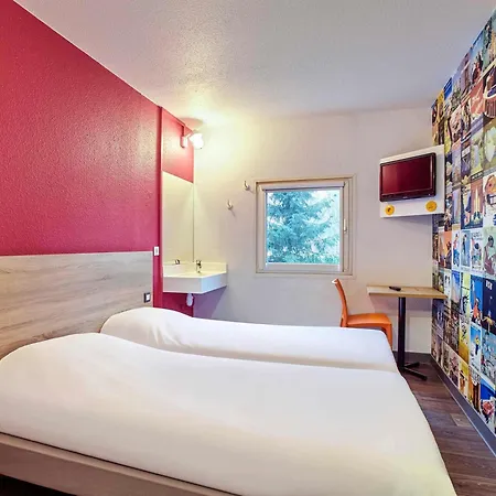 Hotel Hotelf1 Paris Denis Universite *
