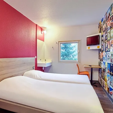 Hotelf1 Paris Denis Universite Hotel