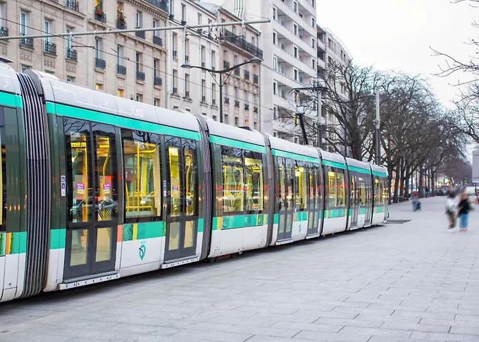 Hotelf1 Paris Denis Universite Σαιν-Ντενί