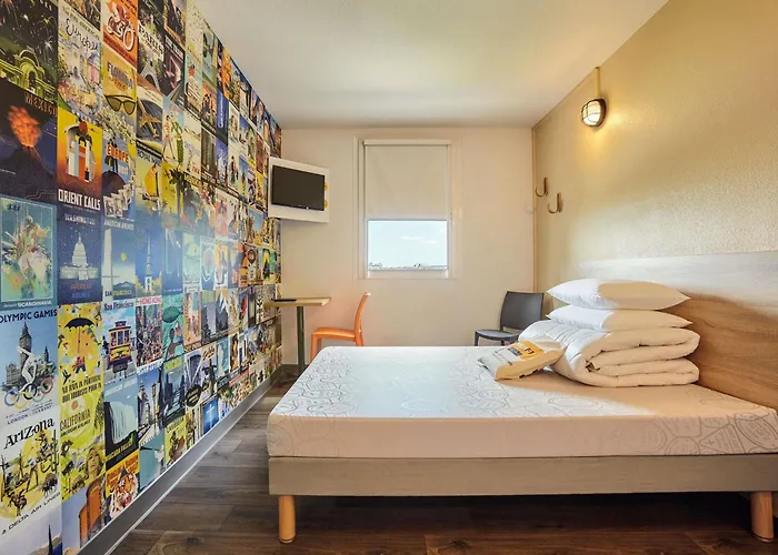 Hotel Hotelf1 Paris Denis Universite *