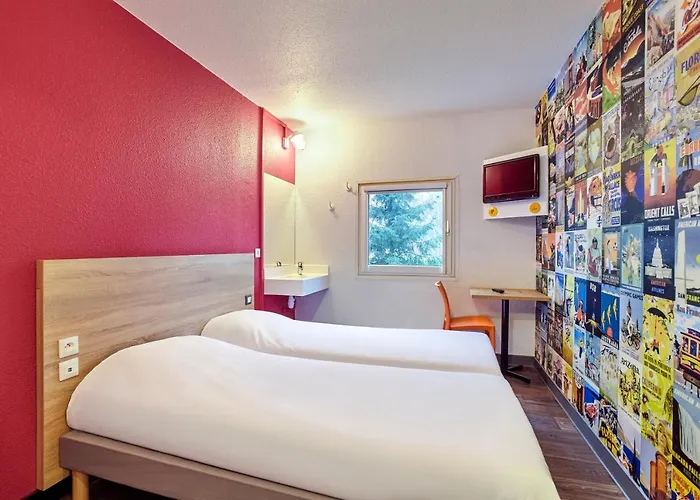 Hotelf1 Paris Denis Universite Hotel